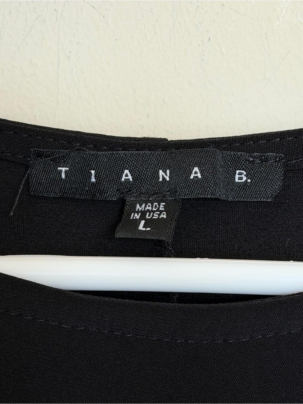 Tiana B Black Ruffle Hem Shift Dress Minimalist Office Siren Classic L - Picture 6 of 8